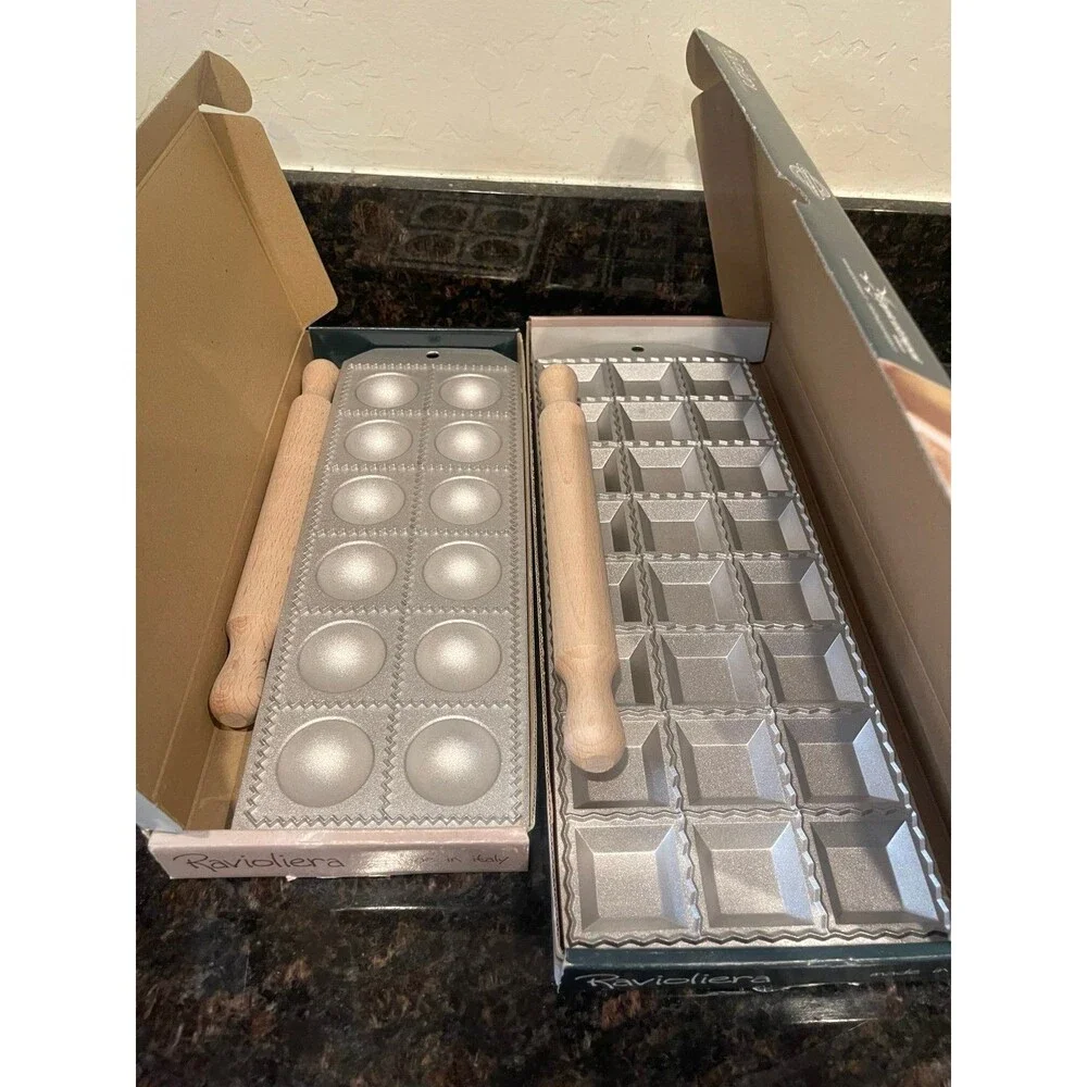 2 Eppicotispai Aluminum Square Ravioli Molds